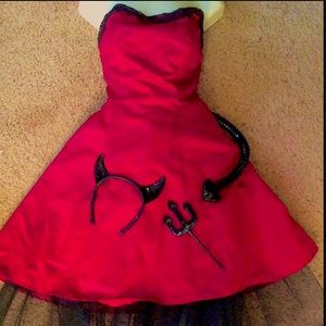 XS Deluxe Red satin/tulle devil Halloween costume.
